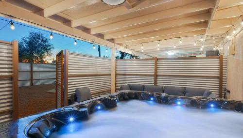 3BR 2BA Cozy Home with Jacuzzi Near Downtown - Foto 2