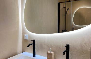 Grand Appartement ultra moderne Plein Centre, plage à pieds, avec parking - Photo 12