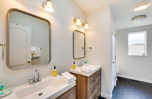 Serene Sequim Retreat with Deck Pets Welcome! - Foto 19