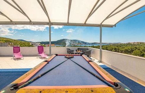 Nice Home In Rogoznica - Foto 2