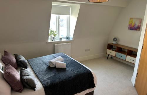 HM112 Penthouse Apartment with Lake View & free Spa Access- Lower Mill Estate Cotswolds - Foto 16