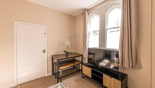 Newly Refurbished Coach House by Prescott Apartments - Foto 4