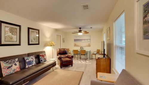 Downtown Home with Yard and BBQ - 6 Mi to Downtown! - Photo 5