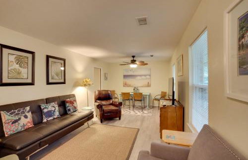 Downtown Home with Yard and BBQ - 6 Mi to Downtown! - Photo 5