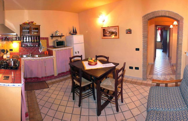 Apartment With one Bedroom, Kitchen, Bathroom Garden and Shared Pool - Foto 9