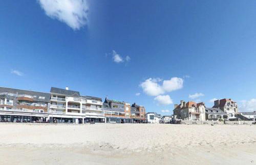 TOUT A PIED ! T2 25m2 - Parking privé - Wifi - Foto 20