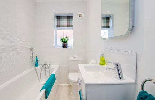 Spire View - New Forest Holiday Home - Photo 15