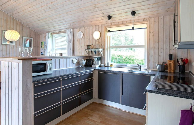 8 Person Holiday Home in Saeby - Photo 9