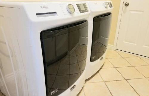 Stunning Panoramic Waterfront Pool Home Escape - Foto 24