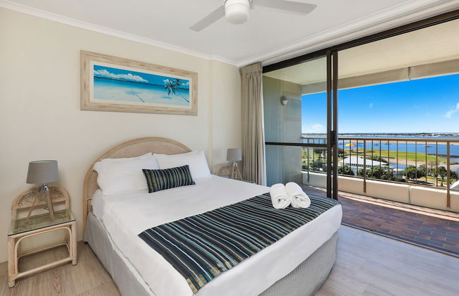 Palmerston Tower on Southport Broadwater - Foto 2