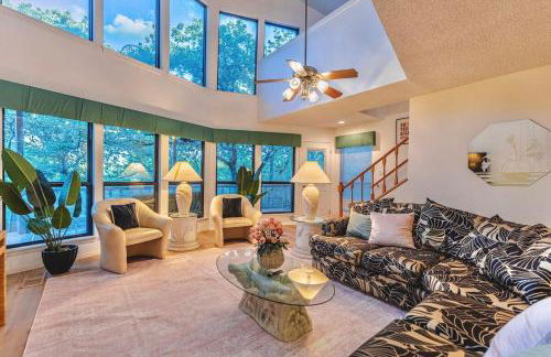 Retro Retreat - Fire Pit, Billiards, Media Room, Games - Photo 29