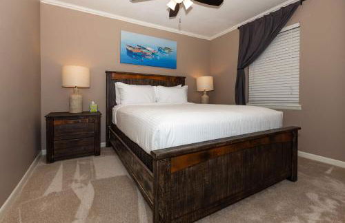 Lakefront Family Home Private Dock with Huge Views - Foto 22