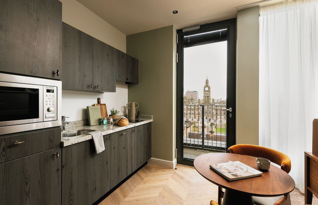 Native Glasgow - Photo 42