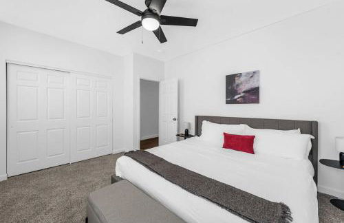 Classic 7BR CWE Home 3rd Floor Suite ABODEbucks - Foto 28