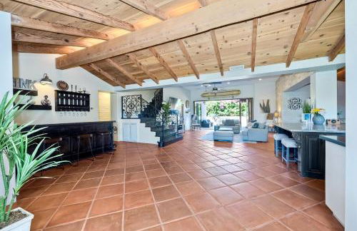 Walk To The Beach - Outdoor Dining - Spacious - Foto 9