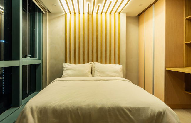 Luxury 2BR Gem in One Uptown, bgc - Photo 2