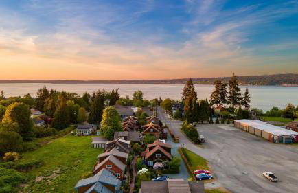 Sunny Backyard Fireplace Coastal Access in Peaceful Neighborhood Near Shopping - Photo 27