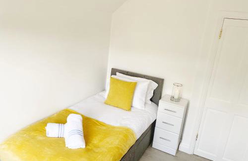 Luxurious family home in West Midlands - Photo 11