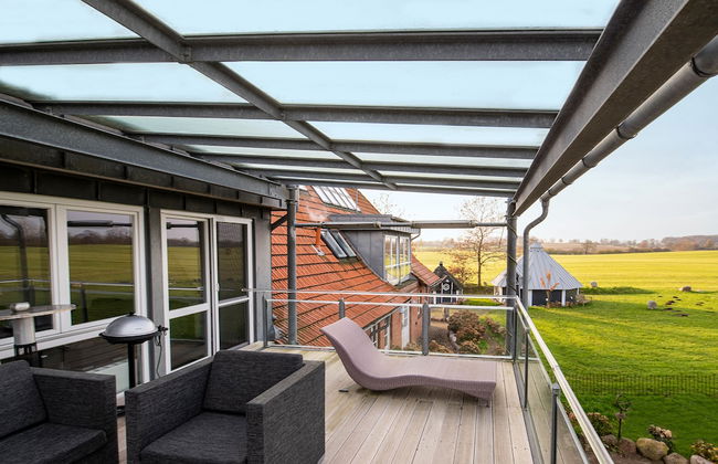 Der Besitz 7 - Photo 11