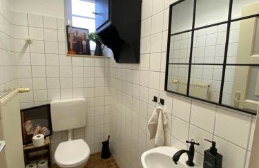 Schloss Nidda - FeWo mit Privatgarten, Fellnasen willkommen! - Foto 15