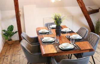 charmantes Apartment mit voll ausgestatteter Küche, Kingsize-Betten, Billard & Tischkicker - Foto 1