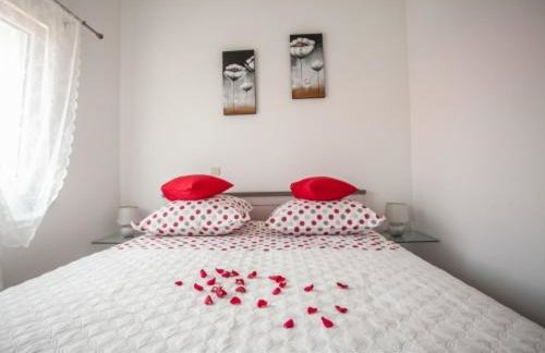 Apartment Zeljana - Photo 17