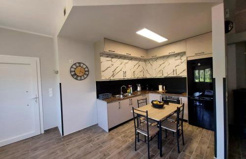 Arianas apartment - Photo 5