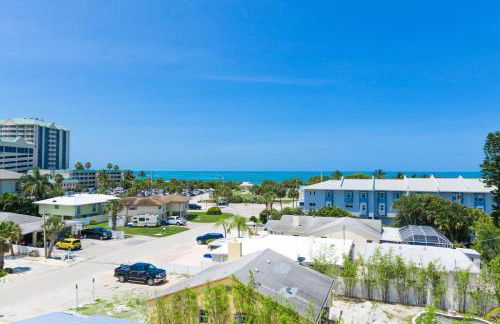 All Decked Out - Foto 51