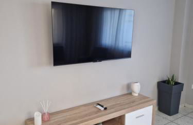 FlyHome Apartments near the Airport - Photo 40