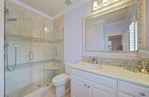 Tropical Dreams by the Sea - Vacation Home with Private Pool & Close Proximity to Beach - Foto 38