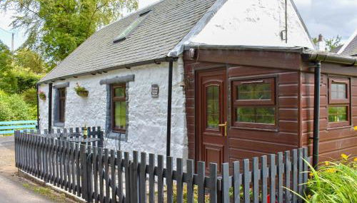 Ivy Cottage - Photo 1