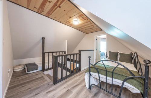Elderberry Bluejay Location Goals Tub Time - Photo 70