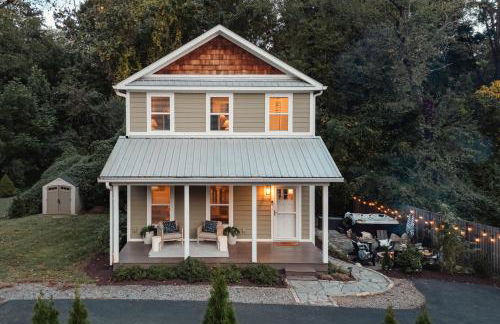 Forest Haven Hot Tub, Fire Pit & Coffee Bar - Foto 1