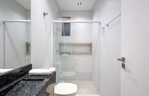 Sua estadia exclusiva com piscinas e jacuzzi a 500m da praia - ELF - Foto 40