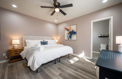 Modern & Stylish - Mins to Downtown - Family Friendly - Photo 28