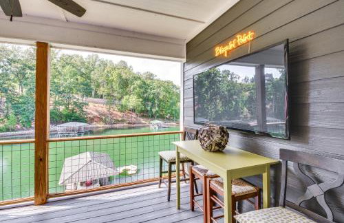 Lakefront Fun Near Clemson! Retreat with Pool Access - Foto 13