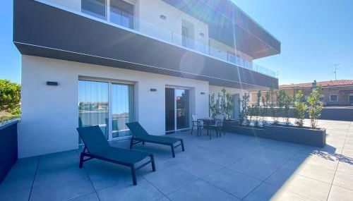 Martina Palace Apartments - Photo 2