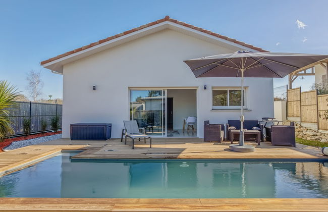 La Bruyère - Foto 1