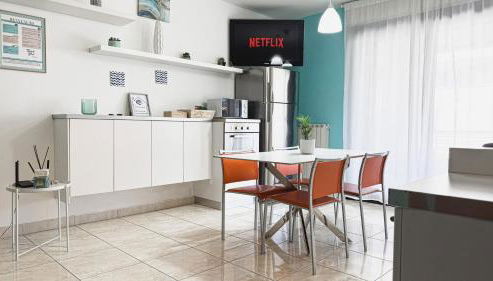 Light Blue House - Photo 2