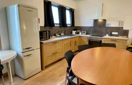 A6 Parking Wifi 1 chambre 3 lits, 1 canapé lit 2 à 6 personnes Réduc à la semaine ou mois - Foto 3