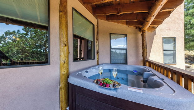 White Mountain Retreat by Ruidoso Vacation Rentals - Foto 2, Servicios del alojamiento