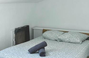 Studio Lumineux & Spacieux, Tout Neuf, Grand Lit - Foto 7