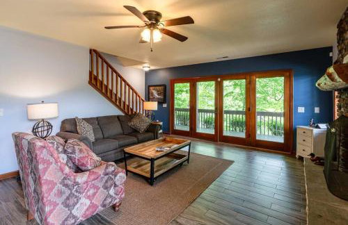 Lakefront Point Retreat on Nantahala Lake with Dock - Foto 25