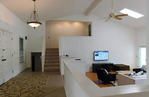 Office + 5 BR, Movie Theater , Creve Coeur -10 Sleep surface - Foto 2