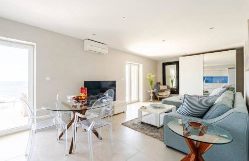 Blue Views Villa with Heated Pool and Jacuzzi - Photo 17