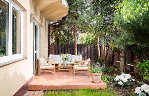 Warm & cosy 2-store 3-BR House with fireplace, living room, garden, terrace, balcony & parking 30 minutes from Warsaw Centre - Foto 46