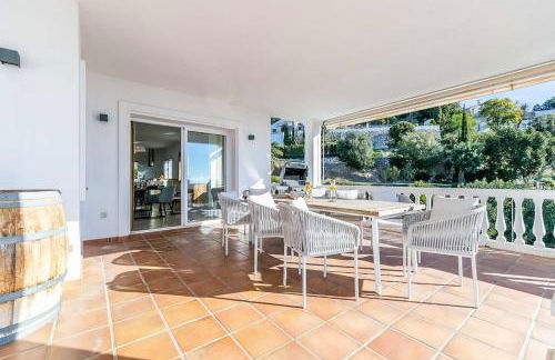 88-Exclusive Villa with Private Pool in Mijas, Malaga - Photo 47