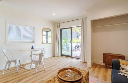 Elegant Guest unit Universal sleeps 6 hot tub - Foto 26