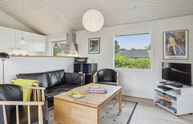 "Bridgette" - 100m from the sea - Foto 27