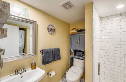 StockYards! Less than 4 minutes-Sleeps 8-Lee House - Foto 61